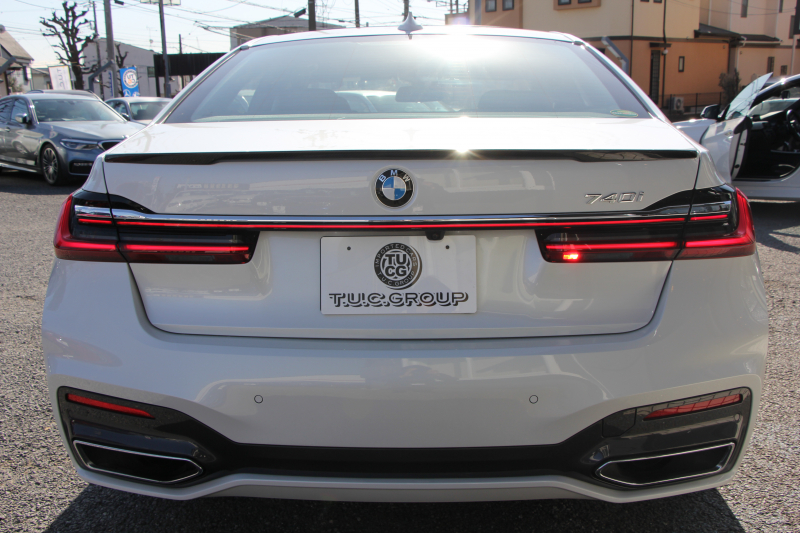 BMW 7シリーズ 740i Mｽﾎﾟｰﾂ ｲﾉﾍﾞｰｼｮﾝP LCI後期 ﾌｪｲｽﾘﾌﾄ後 ｻﾝﾙｰﾌ ﾚｰｻﾞｰﾗｲﾄ 全席ﾋｰﾀｰ黒革 ﾍﾞﾝﾁﾚｰｼｮﾝ ｿﾌﾄｸﾛｰｽﾞﾄﾞｱ BMW ﾗｲﾌﾞｺｯｸﾋﾟｯﾄﾞApplecarplay対応 追従ACC ｽﾃｱﾘﾝｸﾞｻﾎﾟｰﾄ HUD ﾊｰﾏﾝｶｰﾄﾞﾝｻﾗｳﾝﾄﾞ真珠色 2年保証