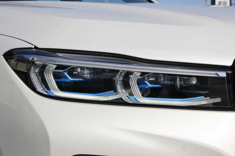 BMW 7シリーズ 740i Mｽﾎﾟｰﾂ ｲﾉﾍﾞｰｼｮﾝP LCI後期 ﾌｪｲｽﾘﾌﾄ後 ｻﾝﾙｰﾌ ﾚｰｻﾞｰﾗｲﾄ 全席ﾋｰﾀｰ黒革 ﾍﾞﾝﾁﾚｰｼｮﾝ ｿﾌﾄｸﾛｰｽﾞﾄﾞｱ BMW ﾗｲﾌﾞｺｯｸﾋﾟｯﾄﾞApplecarplay対応 追従ACC ｽﾃｱﾘﾝｸﾞｻﾎﾟｰﾄ HUD ﾊｰﾏﾝｶｰﾄﾞﾝｻﾗｳﾝﾄﾞ真珠色 2年保証