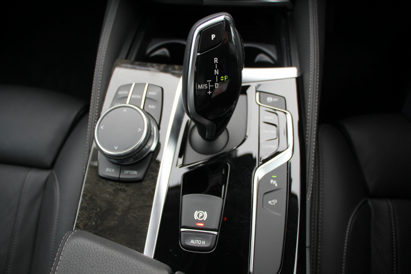 BMW 5シリーズ 523d ﾗｸﾞｼﾞｭｱﾘｰ ｺﾝﾌｫｰﾄP 全ﾋｰﾀｰ黒革 ﾌﾛﾝﾄﾍﾞﾝﾁﾚｰｼｮﾝ&ﾏｯｻｰｼﾞ ｿﾌﾄｸﾛｰｽﾞﾄﾞｱ 追ACC HUD ｽﾃｱｻﾎﾟｰﾄ LEDﾍｯﾄﾞﾗｲﾄ ｵｰﾄﾊｲﾋﾞｰﾑ ﾀｯﾁ画面HDDﾅﾋﾞTV 360度ｶﾒﾗ 電動ﾄﾗﾝｸ ｽﾏｰﾄｷｰ ｱﾝﾋﾞｴﾝﾄﾗｲﾄ ｸﾛｰﾑﾗｲﾝ 2年保証