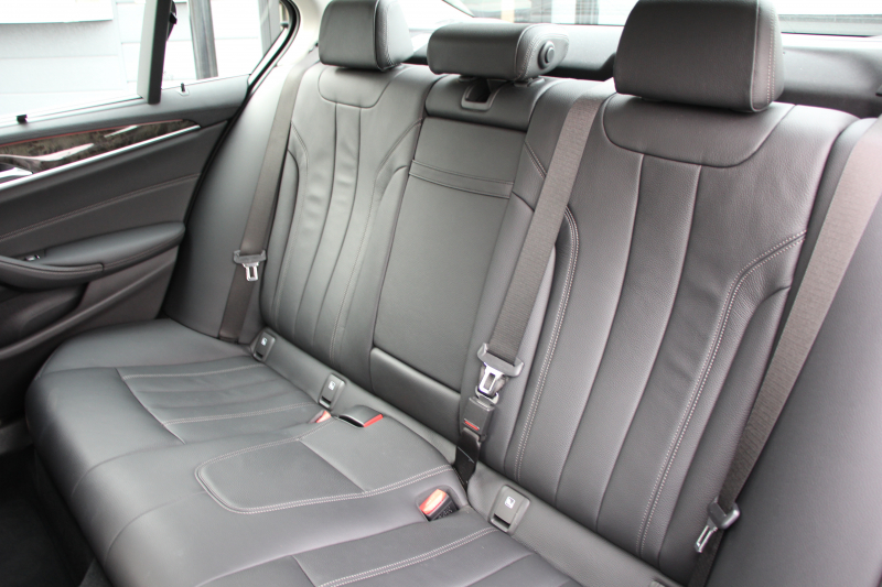 BMW 5シリーズ 523d ﾗｸﾞｼﾞｭｱﾘｰ ｺﾝﾌｫｰﾄP 全ﾋｰﾀｰ黒革 ﾌﾛﾝﾄﾍﾞﾝﾁﾚｰｼｮﾝ&ﾏｯｻｰｼﾞ ｿﾌﾄｸﾛｰｽﾞﾄﾞｱ 追ACC HUD ｽﾃｱｻﾎﾟｰﾄ LEDﾍｯﾄﾞﾗｲﾄ ｵｰﾄﾊｲﾋﾞｰﾑ ﾀｯﾁ画面HDDﾅﾋﾞTV 360度ｶﾒﾗ 電動ﾄﾗﾝｸ ｽﾏｰﾄｷｰ ｱﾝﾋﾞｴﾝﾄﾗｲﾄ ｸﾛｰﾑﾗｲﾝ 2年保証