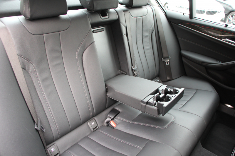 BMW 5シリーズ 523d ﾗｸﾞｼﾞｭｱﾘｰ ｺﾝﾌｫｰﾄP 全ﾋｰﾀｰ黒革 ﾌﾛﾝﾄﾍﾞﾝﾁﾚｰｼｮﾝ&ﾏｯｻｰｼﾞ ｿﾌﾄｸﾛｰｽﾞﾄﾞｱ 追ACC HUD ｽﾃｱｻﾎﾟｰﾄ LEDﾍｯﾄﾞﾗｲﾄ ｵｰﾄﾊｲﾋﾞｰﾑ ﾀｯﾁ画面HDDﾅﾋﾞTV 360度ｶﾒﾗ 電動ﾄﾗﾝｸ ｽﾏｰﾄｷｰ ｱﾝﾋﾞｴﾝﾄﾗｲﾄ ｸﾛｰﾑﾗｲﾝ 2年保証