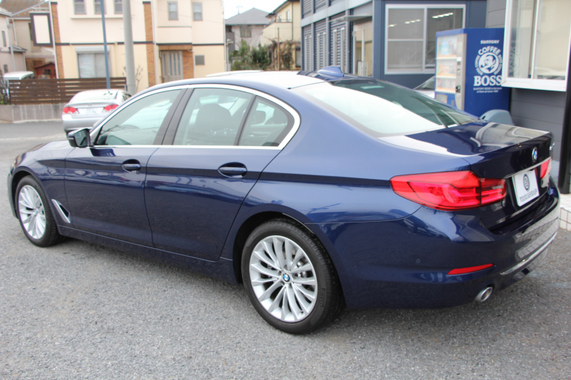 BMW 5シリーズ 523d ﾗｸﾞｼﾞｭｱﾘｰ ｺﾝﾌｫｰﾄP 全ﾋｰﾀｰ黒革 ﾌﾛﾝﾄﾍﾞﾝﾁﾚｰｼｮﾝ&ﾏｯｻｰｼﾞ ｿﾌﾄｸﾛｰｽﾞﾄﾞｱ 追ACC HUD ｽﾃｱｻﾎﾟｰﾄ LEDﾍｯﾄﾞﾗｲﾄ ｵｰﾄﾊｲﾋﾞｰﾑ ﾀｯﾁ画面HDDﾅﾋﾞTV 360度ｶﾒﾗ 電動ﾄﾗﾝｸ ｽﾏｰﾄｷｰ ｱﾝﾋﾞｴﾝﾄﾗｲﾄ ｸﾛｰﾑﾗｲﾝ 2年保証
