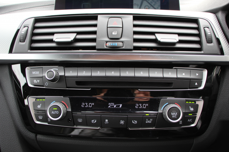 BMW 4シリーズ 420i ｸﾞﾗﾝｸｰﾍﾟMｽﾎﾟｰﾂ LCI後期 ﾌｪｲｽﾘﾌﾄ後 ﾋｰﾀｰ黒革 追従ACC LEDﾍｯﾄﾞﾗｲﾄ&ﾃｰﾙ&ﾌｫｸﾞｵﾌﾟｼｮﾝ19AW ﾀｯﾁ画面HDDﾅﾋﾞTV Bｶﾒﾗ 電動ﾄﾗﾝｸ ｽﾏｰﾄｷｰ 液晶ﾒｰﾀｰ 希少色 Hi-fiｽﾋﾟｰｶｰ 衝突軽減ﾌﾞﾚｰｷ 2年保証