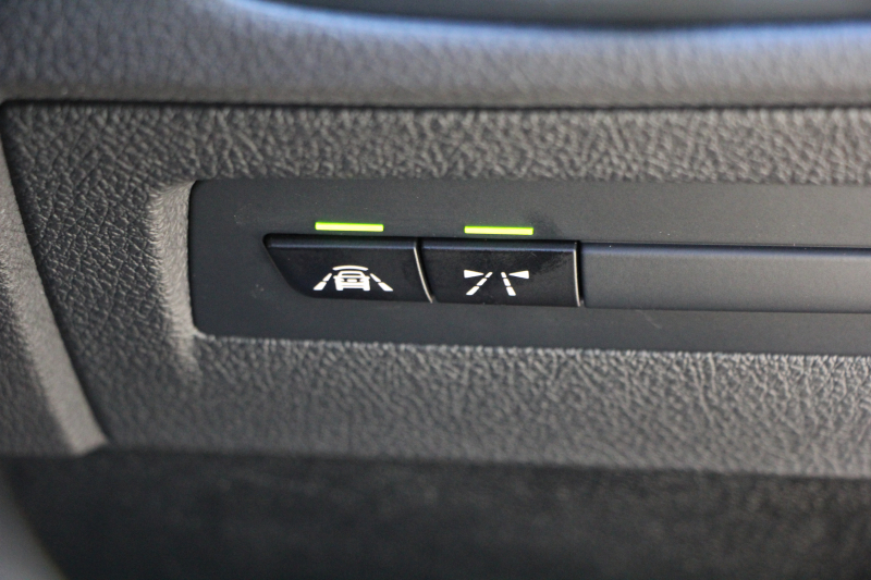 BMW 2シリーズ 220i ｸｰﾍﾟMｽﾎﾟｰﾂ LCI後期 LEDﾍｯﾄﾞﾗｲﾄ&LEDﾃｰﾙ ｼｰﾄﾋｰﾀｰ 変更後ﾀｯﾁ画面HDDﾅﾋﾞﾌﾙｾｸﾞTV Bｶﾒﾗ Bluetooth接続 Pｱｼｽﾄ 衝突軽減ﾌﾞﾚｰｷ 車線逸脱警告 歩行者警告 ｸﾙｺﾝ 専用ｴｱﾛ ｽﾏｰﾄｷｰ 8速AT 直噴ﾀｰﾎﾞ2年保証