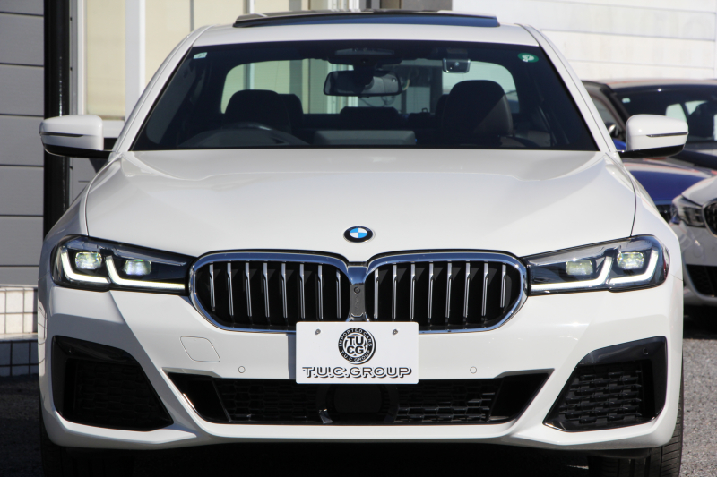 BMW 5シリーズ 523d Xdrive Mｽﾎﾟｰﾂ ｴﾃﾞｨｼｮﾝｼﾞｮｲﾌﾟﾗｽ ｴｸｽｸﾙｰｼﾌﾞﾅｯﾊﾟﾚｻﾞｰP 後期 ｻﾝﾙｰﾌ EXCﾓｶﾅｯﾊﾟﾚｻﾞｰ 全席ｼｰﾄﾋｰﾀｰ LEDﾍｯﾄﾞﾗｲﾄ ｱﾀﾞﾌﾟﾃｨﾌﾞｻｽ BMWﾗｲﾌﾞｺｯｸﾋﾟｯﾄ HUD 追従ACC ｽﾃｱﾘﾝｸﾞｻﾎﾟｰﾄ Applecarplay ﾜｲﾔﾚｽC 2年保証