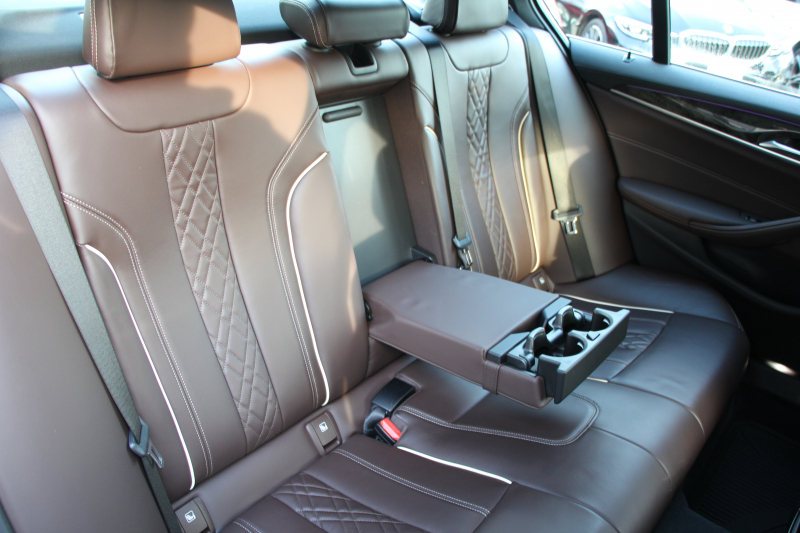 BMW 5シリーズ 523d Xdrive Mｽﾎﾟｰﾂ ｴﾃﾞｨｼｮﾝｼﾞｮｲﾌﾟﾗｽ ｴｸｽｸﾙｰｼﾌﾞﾅｯﾊﾟﾚｻﾞｰP 後期 ｻﾝﾙｰﾌ EXCﾓｶﾅｯﾊﾟﾚｻﾞｰ 全席ｼｰﾄﾋｰﾀｰ LEDﾍｯﾄﾞﾗｲﾄ ｱﾀﾞﾌﾟﾃｨﾌﾞｻｽ BMWﾗｲﾌﾞｺｯｸﾋﾟｯﾄ HUD 追従ACC ｽﾃｱﾘﾝｸﾞｻﾎﾟｰﾄ Applecarplay ﾜｲﾔﾚｽC 2年保証