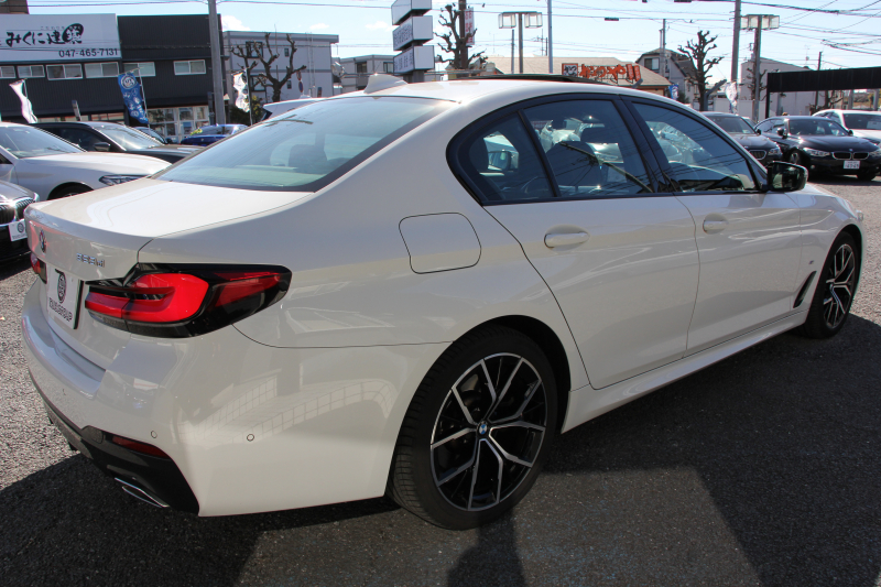 BMW 5シリーズ 523d Xdrive Mｽﾎﾟｰﾂ ｴﾃﾞｨｼｮﾝｼﾞｮｲﾌﾟﾗｽ ｴｸｽｸﾙｰｼﾌﾞﾅｯﾊﾟﾚｻﾞｰP 後期 ｻﾝﾙｰﾌ EXCﾓｶﾅｯﾊﾟﾚｻﾞｰ 全席ｼｰﾄﾋｰﾀｰ LEDﾍｯﾄﾞﾗｲﾄ ｱﾀﾞﾌﾟﾃｨﾌﾞｻｽ BMWﾗｲﾌﾞｺｯｸﾋﾟｯﾄ HUD 追従ACC ｽﾃｱﾘﾝｸﾞｻﾎﾟｰﾄ Applecarplay ﾜｲﾔﾚｽC 2年保証