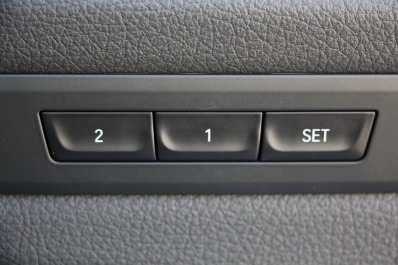 BMW 5シリーズ 530i Mｽﾎﾟｰﾂ 後期LCI 高出力 252馬力 全席ﾋｰﾀｰ付黒革 Mｽﾎﾟｰﾂﾌﾞﾚｰｷ 可変ｻｽ ｱﾀﾞﾌﾟﾃｨﾌﾞLEDﾍｯﾄﾞﾗｲﾄ BMWﾗｲﾌﾞｺｯｸﾋﾟｯﾄﾞAppleCarPlay対応HDDﾅﾋﾞTV Pｱｼｽﾄﾌﾟﾗｽ 360度ｶﾒﾗ ｽﾃｱﾘﾝｸﾞｻﾎﾟｰﾄ 追ACC 電動ﾄﾗﾝｸ 2年保証