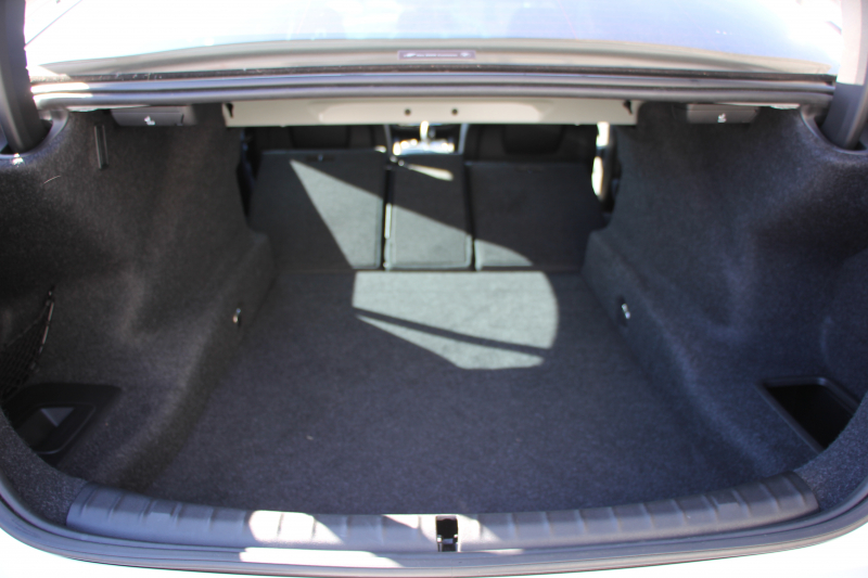 BMW 5シリーズ 530i Mｽﾎﾟｰﾂ 後期LCI 高出力 252馬力 全席ﾋｰﾀｰ付黒革 Mｽﾎﾟｰﾂﾌﾞﾚｰｷ 可変ｻｽ ｱﾀﾞﾌﾟﾃｨﾌﾞLEDﾍｯﾄﾞﾗｲﾄ BMWﾗｲﾌﾞｺｯｸﾋﾟｯﾄﾞAppleCarPlay対応HDDﾅﾋﾞTV Pｱｼｽﾄﾌﾟﾗｽ 360度ｶﾒﾗ ｽﾃｱﾘﾝｸﾞｻﾎﾟｰﾄ 追ACC 電動ﾄﾗﾝｸ 2年保証