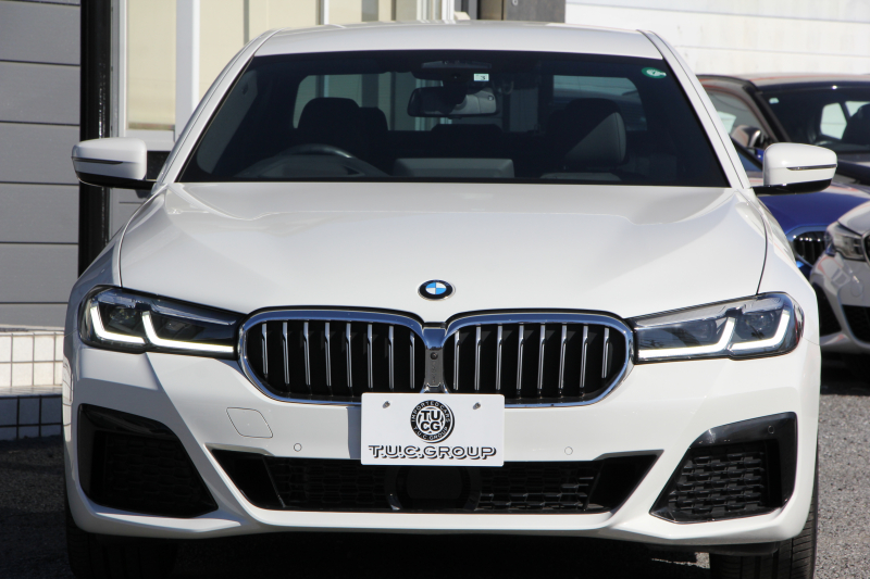 BMW 5シリーズ 530i Mｽﾎﾟｰﾂ 後期LCI 高出力 252馬力 全席ﾋｰﾀｰ付黒革 Mｽﾎﾟｰﾂﾌﾞﾚｰｷ 可変ｻｽ ｱﾀﾞﾌﾟﾃｨﾌﾞLEDﾍｯﾄﾞﾗｲﾄ BMWﾗｲﾌﾞｺｯｸﾋﾟｯﾄﾞAppleCarPlay対応HDDﾅﾋﾞTV Pｱｼｽﾄﾌﾟﾗｽ 360度ｶﾒﾗ ｽﾃｱﾘﾝｸﾞｻﾎﾟｰﾄ 追ACC 電動ﾄﾗﾝｸ 2年保証