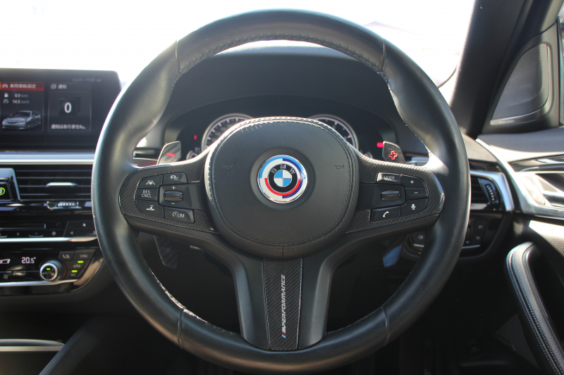 BMW 5シリーズ 523d ﾂｰﾘﾝｸﾞｴﾃﾞｨｼｮﾝﾐｯｼｮﾝｲﾝﾎﾟｯｼﾌﾞﾙ 特別仕様車 HUD ﾊｰﾏﾝｶｰﾄﾞﾝ 後期ﾃｰﾙ 20AW ﾛｰﾀﾞｳﾝ 追従ACC ｽﾃｱﾘﾝｸﾞｻﾎﾟｰﾄ LEDﾍｯﾄﾞﾗｲﾄ ｵｰﾄﾊｲﾋﾞｰﾑ ﾀｯﾁ画面HDDﾅﾋﾞTV 360度ﾊﾟﾉﾗﾏｶﾒﾗ Pｱｼｽﾄﾌﾟﾗｽ 電動ﾄﾗﾝｸ ｽﾏｰﾄｷｰ 2年保証