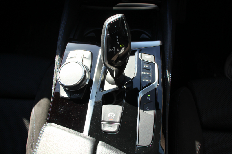 BMW 5シリーズ 523d ﾂｰﾘﾝｸﾞｴﾃﾞｨｼｮﾝﾐｯｼｮﾝｲﾝﾎﾟｯｼﾌﾞﾙ 特別仕様車 HUD ﾊｰﾏﾝｶｰﾄﾞﾝ 後期ﾃｰﾙ 20AW ﾛｰﾀﾞｳﾝ 追従ACC ｽﾃｱﾘﾝｸﾞｻﾎﾟｰﾄ LEDﾍｯﾄﾞﾗｲﾄ ｵｰﾄﾊｲﾋﾞｰﾑ ﾀｯﾁ画面HDDﾅﾋﾞTV 360度ﾊﾟﾉﾗﾏｶﾒﾗ Pｱｼｽﾄﾌﾟﾗｽ 電動ﾄﾗﾝｸ ｽﾏｰﾄｷｰ 2年保証