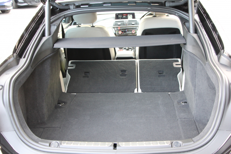 BMW 4シリーズ 420i ｸﾞﾗﾝｸｰﾍﾟMｽﾎﾟｰﾂ ｱｰﾊﾞﾆｽﾀ 限定車 後期 ﾌｪｲｽﾘﾌﾄ後 専用色ｼﾄﾘﾝﾌﾞﾗｯｸ ｱｲﾎﾞﾘｰﾚｻﾞｰ HUD 追従ACC ﾀｯﾁ画面HDDﾅﾋﾞTV 液晶ﾒｰﾀｰ LEDﾍｯﾄﾞﾗｲﾄ 19AW Hifiｽﾋﾟｰｶｰ ﾚｰﾝﾁｪﾝｼﾞ警告 電動ﾄﾗﾝｸ Bｶﾒﾗ 2年保証