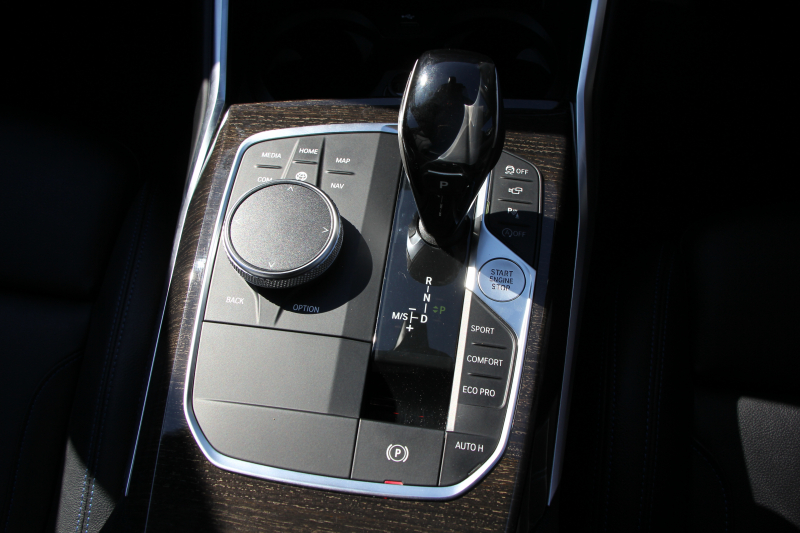 BMW 3シリーズ 320i Mｽﾎﾟｰﾂ ﾃﾞﾋﾞｭｰ&ｺﾝﾌｫｰﾄP ﾋｰﾀｰ黒革 19AW Pｱｼｽﾄﾌﾟﾗｽ 360度ｶﾒﾗ BMWﾗｲﾌﾞｺｯｸﾋﾟｯﾄﾞﾀｯﾁﾊﾟﾈﾙ対応ﾅﾋﾞApplecarplay対応 電動ﾄﾗﾝｸ LEDﾍｯﾄﾞﾗｲﾄ LEDﾌｫｸﾞPｱｼｽﾄ 後退ｱｼｽﾄ Dｱｼｽﾄﾌﾟﾛ 追従ACC ｽﾃｱﾘﾝｸﾞｻﾎﾟｰﾄ 2年保証