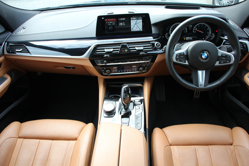 BMW 6シリーズ 640i Xdrive ｸﾞﾗﾝﾂｰﾘｽﾓ Mｽﾎﾟｰﾂ ﾃﾞﾋﾞｭｰｴﾃﾞｨｼｮﾝ 直6ﾀｰﾎﾞ4WD 40台限定車 ﾘｱｴﾝﾀ-ﾃｲﾒﾝﾄ 後席ﾓﾆﾀｰ Bowers＆WilkinsｻｳﾝﾄﾞﾊﾟﾉﾗﾏｻﾝR ﾌﾛﾝﾄｺﾝﾌｫｰﾄｼｰﾄ&ﾍﾞﾝﾁﾚｰｼｮﾝ 全ﾋｰﾀｰ茶革 全ﾄﾞｱｿﾌﾄｸﾛｰｽﾞ360度ｶﾒﾗ 追従ACC HUD 2年保証