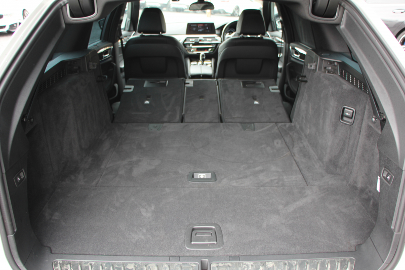 BMW 5シリーズ 530i ﾂｰﾘﾝｸﾞMｽﾎﾟｰﾂ ﾃﾞﾋﾞｭｰP 252馬力 全ﾋｰﾀｰ黒革 HUD VOSSEN VFS1 20AW BCﾚｰｼﾝｸﾞ車高調&iidﾛﾜﾘﾝｸﾞKIT ｿﾌﾄｸﾛｰｽﾞﾄﾞｱ 追従ACC ｽﾃｱﾘﾝｸﾞｻﾎﾟｰﾄ ﾀｯﾁ画面HDDﾅﾋﾞ360度ｶﾒﾗ LEDﾍｯﾄﾞﾗｲﾄ 2年保証