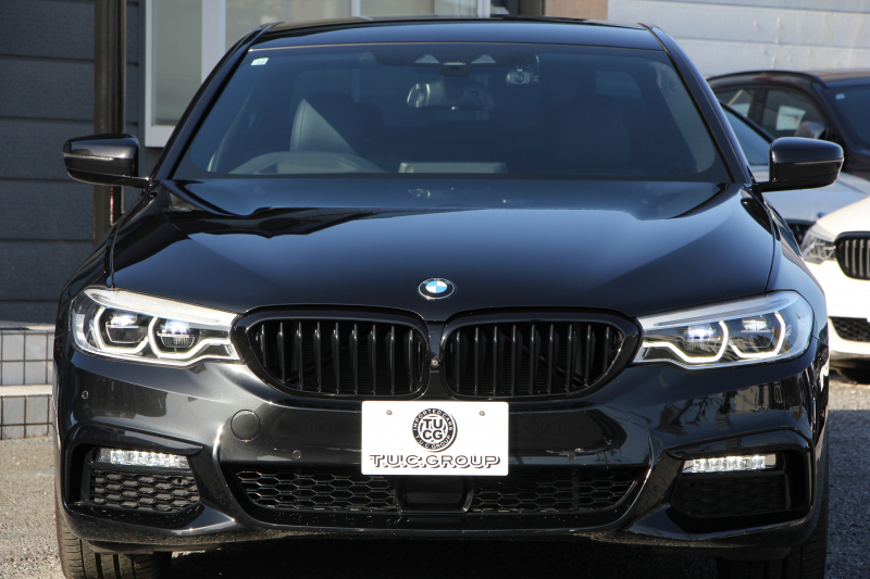 BMW 5シリーズ 530i ｴﾃﾞｨｼｮﾝﾐｯｼｮﾝｲﾝﾎﾟｯｼﾌﾞﾙ 特別仕様車 高出力 ﾅｲﾄﾌﾞﾙｰﾚｻﾞｰ ｱﾀﾞﾌﾟﾃｨﾌﾞｻｽ HUD ﾊｰﾏﾝｶｰﾄﾞﾝ 追従ACC ｽﾃｱﾘﾝｸﾞｻﾎﾟｰﾄ ﾀｯﾁ画面HDDﾅﾋﾞTV LEDﾍｯﾄﾞﾗｲﾄ ｵｰﾄﾊｲﾋﾞｰﾑ 電動ﾄﾗﾝｸ 360度ｶﾒﾗ 全席ﾋｰﾀｰ ﾌﾞﾗｯｸ19AW 2年保証