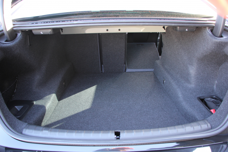 BMW 5シリーズ 530i ｴﾃﾞｨｼｮﾝﾐｯｼｮﾝｲﾝﾎﾟｯｼﾌﾞﾙ 特別仕様車 高出力 ﾅｲﾄﾌﾞﾙｰﾚｻﾞｰ ｱﾀﾞﾌﾟﾃｨﾌﾞｻｽ HUD ﾊｰﾏﾝｶｰﾄﾞﾝ 追従ACC ｽﾃｱﾘﾝｸﾞｻﾎﾟｰﾄ ﾀｯﾁ画面HDDﾅﾋﾞTV LEDﾍｯﾄﾞﾗｲﾄ ｵｰﾄﾊｲﾋﾞｰﾑ 電動ﾄﾗﾝｸ 360度ｶﾒﾗ 全席ﾋｰﾀｰ ﾌﾞﾗｯｸ19AW 2年保証