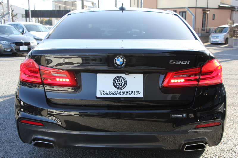 BMW 5シリーズ 530i ｴﾃﾞｨｼｮﾝﾐｯｼｮﾝｲﾝﾎﾟｯｼﾌﾞﾙ 特別仕様車 高出力 ﾅｲﾄﾌﾞﾙｰﾚｻﾞｰ ｱﾀﾞﾌﾟﾃｨﾌﾞｻｽ HUD ﾊｰﾏﾝｶｰﾄﾞﾝ 追従ACC ｽﾃｱﾘﾝｸﾞｻﾎﾟｰﾄ ﾀｯﾁ画面HDDﾅﾋﾞTV LEDﾍｯﾄﾞﾗｲﾄ ｵｰﾄﾊｲﾋﾞｰﾑ 電動ﾄﾗﾝｸ 360度ｶﾒﾗ 全席ﾋｰﾀｰ ﾌﾞﾗｯｸ19AW 2年保証