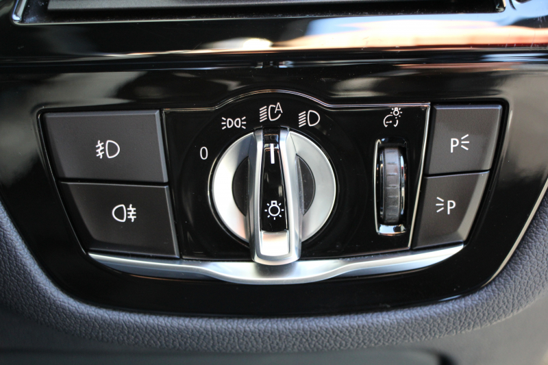 BMW 5シリーズ 530i ｴﾃﾞｨｼｮﾝﾐｯｼｮﾝｲﾝﾎﾟｯｼﾌﾞﾙ 特別仕様車 高出力 ﾅｲﾄﾌﾞﾙｰﾚｻﾞｰ ｱﾀﾞﾌﾟﾃｨﾌﾞｻｽ HUD ﾊｰﾏﾝｶｰﾄﾞﾝ 追従ACC ｽﾃｱﾘﾝｸﾞｻﾎﾟｰﾄ ﾀｯﾁ画面HDDﾅﾋﾞTV LEDﾍｯﾄﾞﾗｲﾄ ｵｰﾄﾊｲﾋﾞｰﾑ 電動ﾄﾗﾝｸ 360度ｶﾒﾗ 全席ﾋｰﾀｰ ﾌﾞﾗｯｸ19AW 2年保証