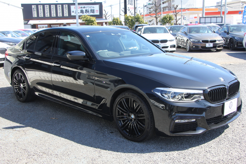 BMW 5シリーズ 530i ｴﾃﾞｨｼｮﾝﾐｯｼｮﾝｲﾝﾎﾟｯｼﾌﾞﾙ 特別仕様車 高出力 ﾅｲﾄﾌﾞﾙｰﾚｻﾞｰ ｱﾀﾞﾌﾟﾃｨﾌﾞｻｽ HUD ﾊｰﾏﾝｶｰﾄﾞﾝ 追従ACC ｽﾃｱﾘﾝｸﾞｻﾎﾟｰﾄ ﾀｯﾁ画面HDDﾅﾋﾞTV LEDﾍｯﾄﾞﾗｲﾄ ｵｰﾄﾊｲﾋﾞｰﾑ 電動ﾄﾗﾝｸ 360度ｶﾒﾗ 全席ﾋｰﾀｰ ﾌﾞﾗｯｸ19AW 2年保証
