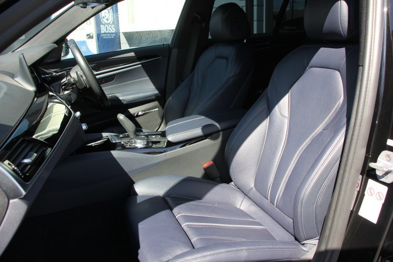 BMW 5シリーズ 530i ｴﾃﾞｨｼｮﾝﾐｯｼｮﾝｲﾝﾎﾟｯｼﾌﾞﾙ 特別仕様車 高出力 ﾅｲﾄﾌﾞﾙｰﾚｻﾞｰ ｱﾀﾞﾌﾟﾃｨﾌﾞｻｽ HUD ﾊｰﾏﾝｶｰﾄﾞﾝ 追従ACC ｽﾃｱﾘﾝｸﾞｻﾎﾟｰﾄ ﾀｯﾁ画面HDDﾅﾋﾞTV LEDﾍｯﾄﾞﾗｲﾄ ｵｰﾄﾊｲﾋﾞｰﾑ 電動ﾄﾗﾝｸ 360度ｶﾒﾗ 全席ﾋｰﾀｰ ﾌﾞﾗｯｸ19AW 2年保証