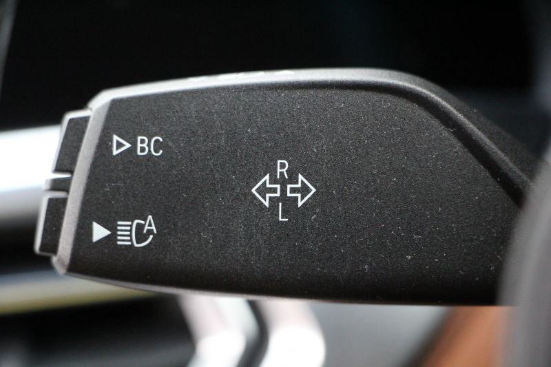 BMW 3シリーズ 320i Mｽﾎﾟｰﾂ ﾊｲﾗｲﾝ&ｺﾝﾌｫｰﾄP ｺﾆｬｯｸﾚｻﾞｰ ｼｰﾄﾋｰﾀｰ ﾗﾝﾊﾞｰｻﾎﾟｰﾄ 360度ｶﾒﾗ ｵﾌﾟｼｮﾝ19AW 追従ACC ｽﾃｱﾘﾝｸﾞｻﾎﾟｰﾄ BMWﾗｲﾌﾞｺｯｸﾋﾟｯﾄﾞApplecarplay対応 ﾀｯﾁﾊﾟﾈﾙHDDﾅﾋﾞ電動ﾄﾗﾝｸ 後退ｱｼｽﾄ Dｱｼｽﾄﾌﾟﾛ 2年保証