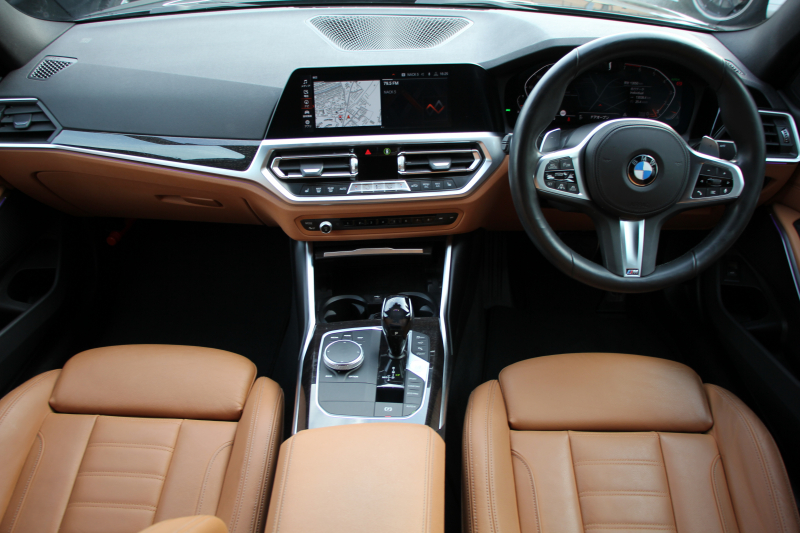 BMW 3シリーズ 320i Mｽﾎﾟｰﾂ ﾊｲﾗｲﾝ&ｺﾝﾌｫｰﾄP ｺﾆｬｯｸﾚｻﾞｰ ｼｰﾄﾋｰﾀｰ ﾗﾝﾊﾞｰｻﾎﾟｰﾄ 360度ｶﾒﾗ ｵﾌﾟｼｮﾝ19AW 追従ACC ｽﾃｱﾘﾝｸﾞｻﾎﾟｰﾄ BMWﾗｲﾌﾞｺｯｸﾋﾟｯﾄﾞApplecarplay対応 ﾀｯﾁﾊﾟﾈﾙHDDﾅﾋﾞ電動ﾄﾗﾝｸ 後退ｱｼｽﾄ Dｱｼｽﾄﾌﾟﾛ 2年保証