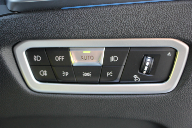 BMW 3シリーズ 330e Mｽﾎﾟｰﾂ ﾊｲﾗｲﾝ&ｲﾉﾍﾞｰｼｮﾝP PHEV ﾋｰﾀｰ黒革 真珠色 ﾚｰｻﾞｰLEDﾗｲﾄ ｼﾞｪｽﾁｬｰC ｵﾌﾟｼｮﾝ19AW Mspﾌﾞﾚｰｷ 360度ｶﾒﾗ HUD ﾌﾙｾｸﾞTV 追従ACC ｽﾃｱﾘﾝｸﾞｻﾎﾟｰﾄ Applecarplay ﾗﾝﾊﾞｰｻﾎﾟｰﾄ 2年保証