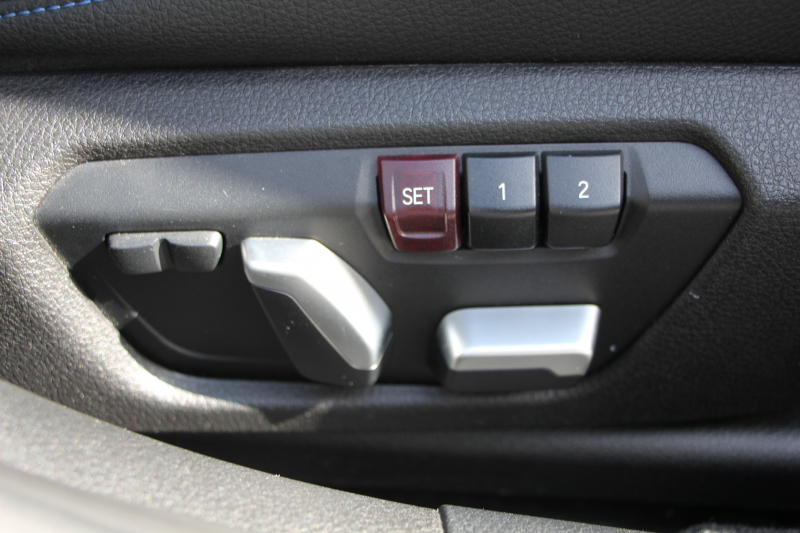 BMW 3シリーズ 320d Mｽﾎﾟｰﾂ 最終ﾓﾃﾞﾙ 8C新ｴﾝｼﾞﾝ ｻﾝﾙｰﾌ ﾋｰﾀｰ黒革 液晶ﾒｰﾀｰ 追従ACC LEDﾍｯﾄﾞﾗｲﾄ&ﾃｰﾙ ﾀｯﾁ画面対応HDDﾅﾋﾞBluetooth接続 Mﾊﾟﾌｫｰﾏﾝｽｽﾎﾟｲﾗｰ ﾚｰﾝﾁｪﾝｼﾞ警告 衝突軽減ﾌﾞﾚｰｷ 車線逸脱警告 歩行者警告 2年保証