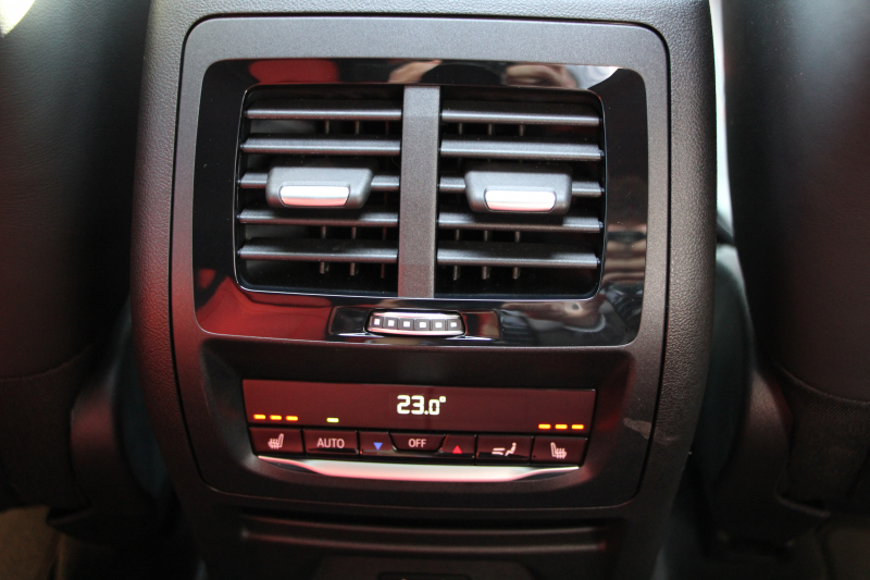 BMW X4 Xdrive30i Mｽﾎﾟｰﾂ 中期 型式変更後 2V20 ﾊﾟﾉﾗﾏｻﾝﾙｰﾌ Individualﾌｨｵﾅﾚｯﾄﾞ&ﾌﾞﾗｯｸｺﾝﾋﾞﾒﾘﾉﾚｻﾞｰ&ﾋﾟｱﾉﾌｨﾆｯｼｭﾌﾞﾗｯｸﾄﾘﾑ ｵﾌﾟｼｮﾝ20AW 全席ﾋｰﾀｰ 変更後BMWﾗｲﾌﾞｺｯｸﾋﾟｯﾄﾞ&ｶｰﾌﾟﾚｲ対応NEWﾅﾋﾞTV 360度ｶﾒﾗ 2年保証