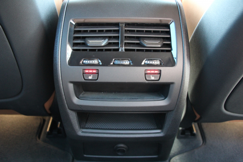 BMW X5 Xdrive35d Mｽﾎﾟｰﾂ ﾄﾞﾗｲﾋﾞﾝｸﾞﾀﾞｲﾅﾐｸｽP ｺﾝﾌｫｰﾄP 3列7人乗り 2列目電動ｼｰﾄ ｴｱｻｽ ﾊﾟﾉﾗﾏｻﾝR ｺﾆｬｯｸﾚｻﾞｰ ｺﾝﾌｫｰﾄｼｰﾄ ﾏｯｻｰｼﾞ&ﾍﾞﾝﾁﾚｰｼｮﾝ ｸﾗﾌﾃｯﾄﾞｸﾘｽﾀﾙﾌｨﾆｯｼｭ OP22AW LEDﾍｯﾄﾞﾗｲﾄ 360度ｶﾒﾗ 電動ﾄﾗﾝｸ 追ACC HUD2年保証