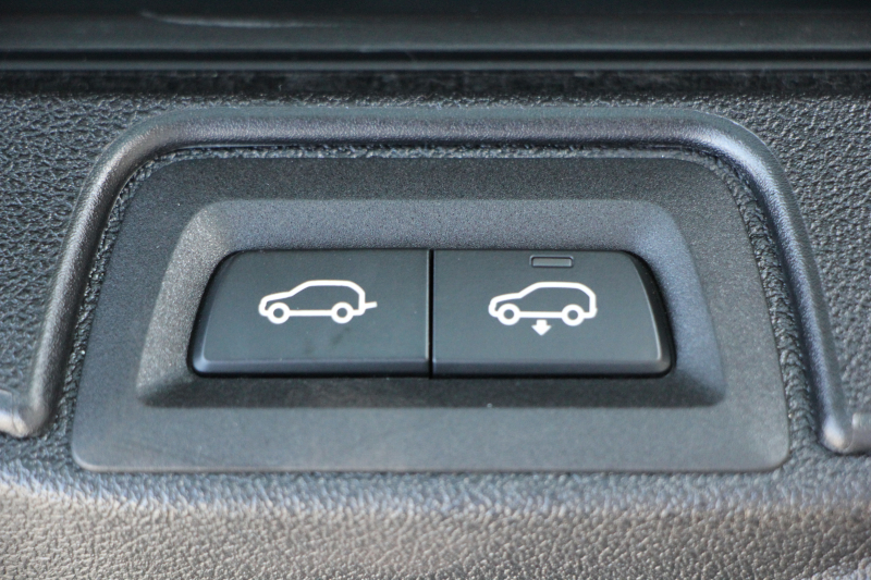 BMW X5 Xdrive35d Mｽﾎﾟｰﾂ ﾄﾞﾗｲﾋﾞﾝｸﾞﾀﾞｲﾅﾐｸｽP ｺﾝﾌｫｰﾄP 3列7人乗り 2列目電動ｼｰﾄ ｴｱｻｽ ﾊﾟﾉﾗﾏｻﾝR ｺﾆｬｯｸﾚｻﾞｰ ｺﾝﾌｫｰﾄｼｰﾄ ﾏｯｻｰｼﾞ&ﾍﾞﾝﾁﾚｰｼｮﾝ ｸﾗﾌﾃｯﾄﾞｸﾘｽﾀﾙﾌｨﾆｯｼｭ OP22AW LEDﾍｯﾄﾞﾗｲﾄ 360度ｶﾒﾗ 電動ﾄﾗﾝｸ 追ACC HUD2年保証