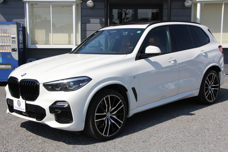BMW X5 Xdrive35d Mｽﾎﾟｰﾂ ﾄﾞﾗｲﾋﾞﾝｸﾞﾀﾞｲﾅﾐｸｽP ｺﾝﾌｫｰﾄP 3列7人乗り 2列目電動ｼｰﾄ ｴｱｻｽ ﾊﾟﾉﾗﾏｻﾝR ｺﾆｬｯｸﾚｻﾞｰ ｺﾝﾌｫｰﾄｼｰﾄ ﾏｯｻｰｼﾞ&ﾍﾞﾝﾁﾚｰｼｮﾝ ｸﾗﾌﾃｯﾄﾞｸﾘｽﾀﾙﾌｨﾆｯｼｭ OP22AW LEDﾍｯﾄﾞﾗｲﾄ 360度ｶﾒﾗ 電動ﾄﾗﾝｸ 追ACC HUD2年保証