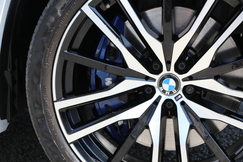 BMW X5 Xdrive35d Mｽﾎﾟｰﾂ ﾄﾞﾗｲﾋﾞﾝｸﾞﾀﾞｲﾅﾐｸｽP ｺﾝﾌｫｰﾄP 3列7人乗り 2列目電動ｼｰﾄ ｴｱｻｽ ﾊﾟﾉﾗﾏｻﾝR ｺﾆｬｯｸﾚｻﾞｰ ｺﾝﾌｫｰﾄｼｰﾄ ﾏｯｻｰｼﾞ&ﾍﾞﾝﾁﾚｰｼｮﾝ ｸﾗﾌﾃｯﾄﾞｸﾘｽﾀﾙﾌｨﾆｯｼｭ OP22AW LEDﾍｯﾄﾞﾗｲﾄ 360度ｶﾒﾗ 電動ﾄﾗﾝｸ 追ACC HUD2年保証