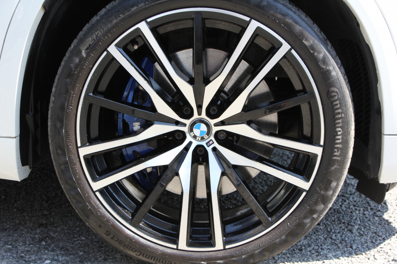 BMW X5 Xdrive35d Mｽﾎﾟｰﾂ ﾄﾞﾗｲﾋﾞﾝｸﾞﾀﾞｲﾅﾐｸｽP ｺﾝﾌｫｰﾄP 3列7人乗り 2列目電動ｼｰﾄ ｴｱｻｽ ﾊﾟﾉﾗﾏｻﾝR ｺﾆｬｯｸﾚｻﾞｰ ｺﾝﾌｫｰﾄｼｰﾄ ﾏｯｻｰｼﾞ&ﾍﾞﾝﾁﾚｰｼｮﾝ ｸﾗﾌﾃｯﾄﾞｸﾘｽﾀﾙﾌｨﾆｯｼｭ OP22AW LEDﾍｯﾄﾞﾗｲﾄ 360度ｶﾒﾗ 電動ﾄﾗﾝｸ 追ACC HUD2年保証