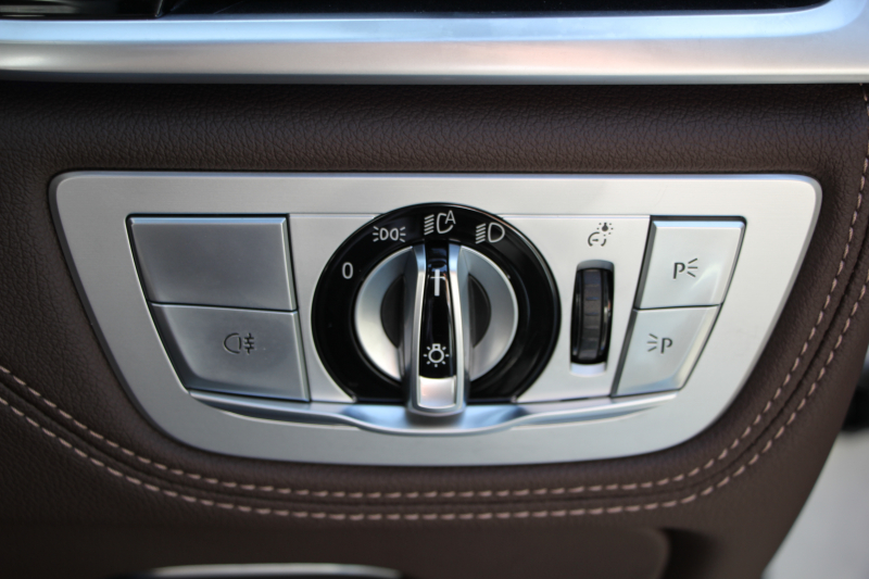 BMW 7シリーズ 740i Mｽﾎﾟｰﾂ ｲﾉﾍﾞｰｼｮﾝP 後期☆期間限定掲載 特選車☆ｻﾝﾙｰﾌ ﾚｰｻﾞｰﾗｲﾄ ﾓｶﾅｯﾊﾟﾚｻﾞｰ 全席ﾋｰﾀｰ&ﾍﾞﾝﾁﾚｰｼｮﾝ ｿﾌﾄｸﾛｰｽﾞﾄﾞｱ BMW ﾗｲﾌﾞｺｯｸﾋﾟｯﾄﾞApplecarplay 追従ACC ｽﾃｱﾘﾝｸﾞｻﾎﾟｰﾄ HUD ﾊｰﾏﾝｶｰﾄﾞﾝｻﾗｳﾝﾄﾞ真珠色 2年保証