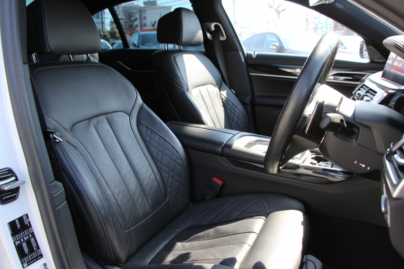 BMW 7シリーズ 740i Mｽﾎﾟｰﾂ ｲﾉﾍﾞｰｼｮﾝP 後期☆期間限定掲載 特選車☆3Ddesignｴｱﾛ ｻﾝﾙｰﾌ 全ﾋｰﾀｰ黒革 ﾍﾞﾝﾁﾚｰｼｮﾝ ｺﾝﾌｫｰﾄｼｰﾄ ﾚｰｻﾞｰﾗｲﾄ ﾃﾞｨｽﾌﾟﾚｲｷｰ ﾘﾓｰﾄP ﾊｰﾏﾝｶｰﾄﾞﾝ 全ﾄﾞｱｿﾌﾄｸﾛｰｽﾞﾗｲﾌﾞｺｯｸﾋﾟｯﾄ ｶｰﾌﾟﾚｲ 360度ｶﾒﾗ 追ACC HUD 2年保証