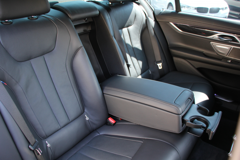 BMW 7シリーズ 740i Mｽﾎﾟｰﾂ ｲﾉﾍﾞｰｼｮﾝP 後期☆期間限定掲載 特選車☆3Ddesignｴｱﾛ ｻﾝﾙｰﾌ 全ﾋｰﾀｰ黒革 ﾍﾞﾝﾁﾚｰｼｮﾝ ｺﾝﾌｫｰﾄｼｰﾄ ﾚｰｻﾞｰﾗｲﾄ ﾃﾞｨｽﾌﾟﾚｲｷｰ ﾘﾓｰﾄP ﾊｰﾏﾝｶｰﾄﾞﾝ 全ﾄﾞｱｿﾌﾄｸﾛｰｽﾞﾗｲﾌﾞｺｯｸﾋﾟｯﾄ ｶｰﾌﾟﾚｲ 360度ｶﾒﾗ 追ACC HUD 2年保証