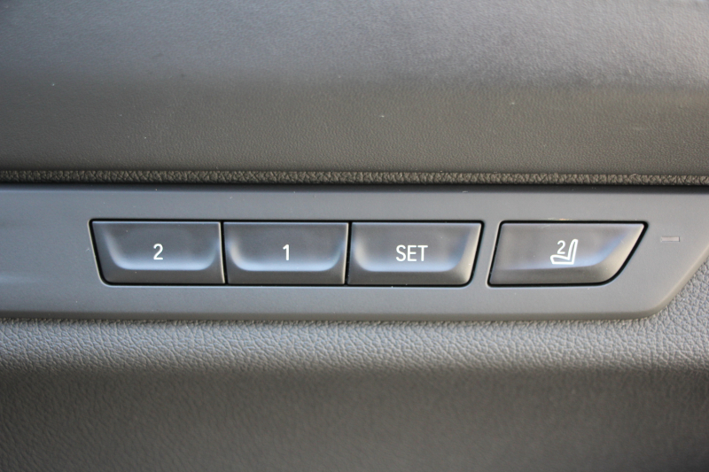 BMW 7シリーズ 740i Mｽﾎﾟｰﾂ ｲﾉﾍﾞｰｼｮﾝP 後期☆期間限定掲載 特選車☆3Ddesignｴｱﾛ ｻﾝﾙｰﾌ 全ﾋｰﾀｰ黒革 ﾍﾞﾝﾁﾚｰｼｮﾝ ｺﾝﾌｫｰﾄｼｰﾄ ﾚｰｻﾞｰﾗｲﾄ ﾃﾞｨｽﾌﾟﾚｲｷｰ ﾘﾓｰﾄP ﾊｰﾏﾝｶｰﾄﾞﾝ 全ﾄﾞｱｿﾌﾄｸﾛｰｽﾞﾗｲﾌﾞｺｯｸﾋﾟｯﾄ ｶｰﾌﾟﾚｲ 360度ｶﾒﾗ 追ACC HUD 2年保証