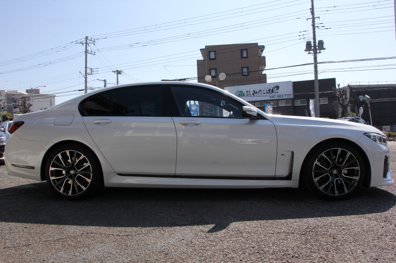 BMW 7シリーズ 740i Mｽﾎﾟｰﾂ ｲﾉﾍﾞｰｼｮﾝP 後期☆期間限定掲載 特選車☆3Ddesignｴｱﾛ ｻﾝﾙｰﾌ 全ﾋｰﾀｰ黒革 ﾍﾞﾝﾁﾚｰｼｮﾝ ｺﾝﾌｫｰﾄｼｰﾄ ﾚｰｻﾞｰﾗｲﾄ ﾃﾞｨｽﾌﾟﾚｲｷｰ ﾘﾓｰﾄP ﾊｰﾏﾝｶｰﾄﾞﾝ 全ﾄﾞｱｿﾌﾄｸﾛｰｽﾞﾗｲﾌﾞｺｯｸﾋﾟｯﾄ ｶｰﾌﾟﾚｲ 360度ｶﾒﾗ 追ACC HUD 2年保証
