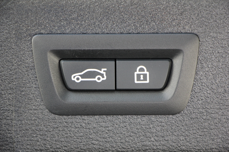 BMW X6 Xdrive35i Mｽﾎﾟｰﾂ ｾﾚｸﾄP 変更後ﾓﾃﾞﾙ ｻﾝﾙｰﾌ 全席ﾋｰﾀｰ黒革 LEDﾍｯﾄﾞﾗｲﾄ ｱﾀﾞﾌﾟﾃｨﾌﾞMｻｽ Mﾊﾟﾌｫｰﾏﾝｽ21AW 全ﾄﾞｱｿﾌﾄｸﾛｰｽﾞ変更後ﾀｯﾁ画面HDDﾅﾋﾞTV 360度ｶﾒﾗ 電動ﾄﾗﾝｸ 追従ACC HUD 衝突軽減ﾌﾞﾚｰｷ 2年保証