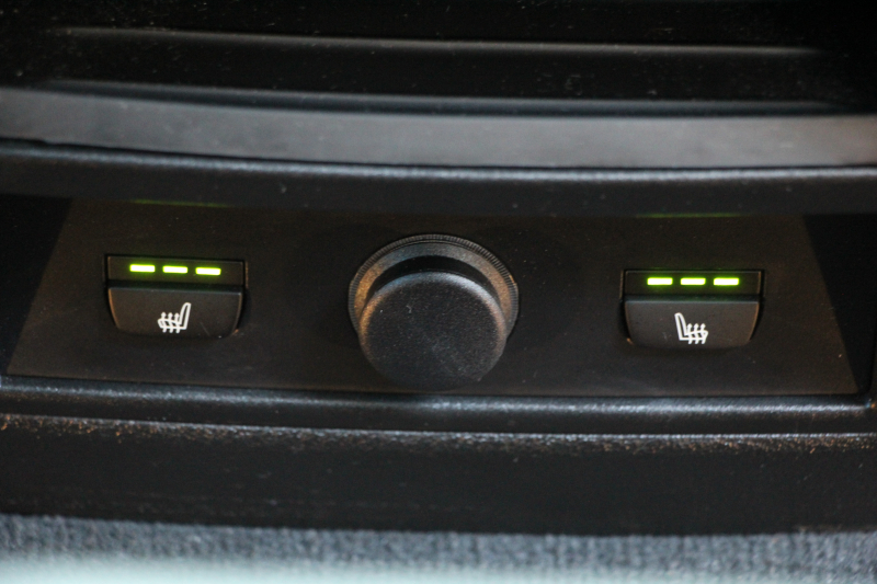 BMW X6 Xdrive35i Mｽﾎﾟｰﾂ ｾﾚｸﾄP 変更後ﾓﾃﾞﾙ ｻﾝﾙｰﾌ 全席ﾋｰﾀｰ黒革 LEDﾍｯﾄﾞﾗｲﾄ ｱﾀﾞﾌﾟﾃｨﾌﾞMｻｽ Mﾊﾟﾌｫｰﾏﾝｽ21AW 全ﾄﾞｱｿﾌﾄｸﾛｰｽﾞ変更後ﾀｯﾁ画面HDDﾅﾋﾞTV 360度ｶﾒﾗ 電動ﾄﾗﾝｸ 追従ACC HUD 衝突軽減ﾌﾞﾚｰｷ 2年保証