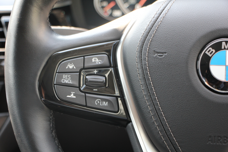 BMW 5シリーズ 523d ﾗｸﾞｼﾞｭｱﾘｰ ﾃﾞﾋﾞｭｰP 真珠色 全席ﾋｰﾀｰ黒革 HUD ｿﾌﾄｸﾛｰｽﾞﾄﾞｱ ｼﾞｪｽﾁｬｰC 追従ACC ｽﾃｱﾘﾝｸﾞｻﾎﾟｰﾄ LEDﾍｯﾄﾞﾗｲﾄ ｵｰﾄﾊｲﾋﾞｰﾑ ﾀｯﾁ画面HDDﾅﾋﾞTV 360度ｶﾒﾗ 電動ﾄﾗﾝｸ ｽﾏｰﾄｷｰ ｱﾝﾋﾞｴﾝﾄﾗｲﾄ ｸﾛｰﾑﾗｲﾝｴｸｽﾃﾘｱ 2年保証