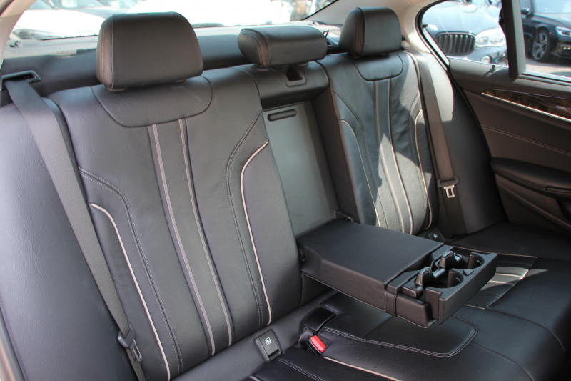 BMW 5シリーズ 523d ﾗｸﾞｼﾞｭｱﾘｰ ﾃﾞﾋﾞｭｰP 真珠色 全席ﾋｰﾀｰ黒革 HUD ｿﾌﾄｸﾛｰｽﾞﾄﾞｱ ｼﾞｪｽﾁｬｰC 追従ACC ｽﾃｱﾘﾝｸﾞｻﾎﾟｰﾄ LEDﾍｯﾄﾞﾗｲﾄ ｵｰﾄﾊｲﾋﾞｰﾑ ﾀｯﾁ画面HDDﾅﾋﾞTV 360度ｶﾒﾗ 電動ﾄﾗﾝｸ ｽﾏｰﾄｷｰ ｱﾝﾋﾞｴﾝﾄﾗｲﾄ ｸﾛｰﾑﾗｲﾝｴｸｽﾃﾘｱ 2年保証