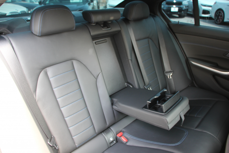 BMW 3シリーズ M340i Xdrive ｲﾉﾍﾞｰｼｮﾝP 4WD 387馬力 直6ﾀｰﾎﾞﾋｰﾀｰ黒革 ﾚｰｻﾞｰLEDﾗｲﾄ BBSRE-V7 19AW MSSｽﾌﾟﾘﾝｸﾞKIT  Mﾊﾟﾌｫｰﾏﾝｽﾌﾛﾝﾄｽﾎﾟｲﾗｰ ｱﾀﾞﾌﾟﾃｨﾌﾞMｻｽ HUD ｼﾞｪｽﾁｬｰｺﾝﾄﾛｰﾙ 360度ｶﾒﾗ 追従ACC ｽﾃｱﾘﾝｸﾞｻﾎﾟｰﾄ ﾊｰﾏﾝｶｰﾄﾞﾝｻﾗｳﾝﾄﾞ2年保証