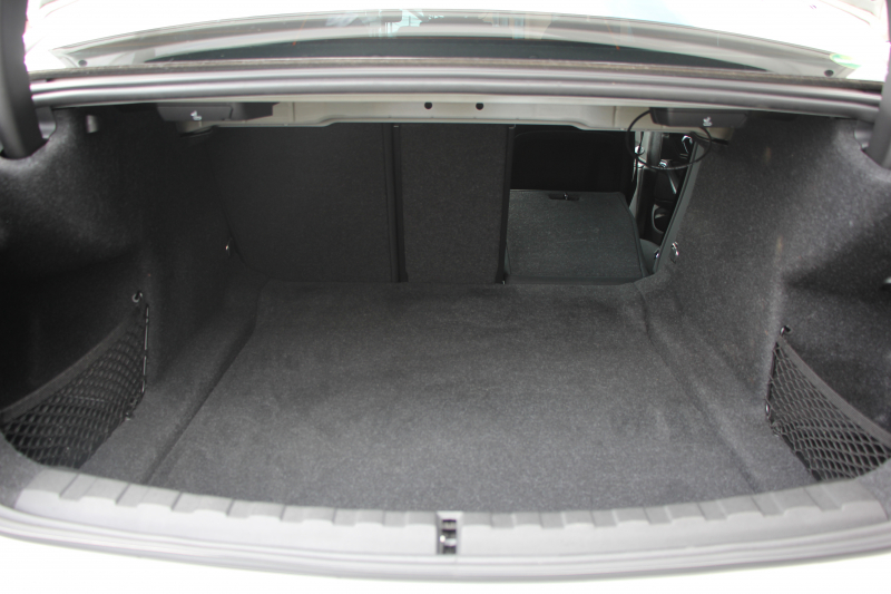 BMW 3シリーズ 320d Xdrive Mｽﾎﾟｰﾂ ﾊｲﾗｲﾝ ｺﾝﾌｫｰﾄP 4WD ﾋｰﾀｰ黒革 LEDﾍｯﾄﾞﾗｲﾄ ｵｰﾄﾊｲﾋﾞｰﾑ 追従ACC ｽﾃｱﾘﾝｸﾞｻﾎﾟｰﾄ ﾌﾙｾｸﾞTV Applecarplay対応 360度ｶﾒﾗ Pｱｼｽﾄ ﾀｯﾁ画面HDDﾅﾋﾞ電動ﾄﾗﾝｸ 3Ddesignｻｽ&ﾄﾗﾝｸｽﾎﾟｲﾗｰ ﾗﾝﾊﾞｰｻﾎﾟｰﾄ 2年保証