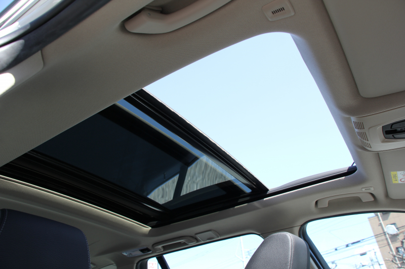 BMW 3シリーズ 320i ﾂｰﾘﾝｸﾞﾗｸﾞｼﾞｭｱﾘｰ LCI後期 新ｴﾝｼﾞﾝ ﾊﾟﾉﾗﾏｻﾝR ﾋｰﾀｰ黒革 LEDﾍｯﾄﾞﾗｲﾄ&ﾃｰﾙ TOPﾋﾞｭｰ&ｻｲﾄﾞﾋﾞｭｰｶﾒﾗ Pｱｼｽﾄ 追従ACC ﾚｰﾝC警告 衝突軽減ﾌﾞﾚｰｷ 車線逸脱&歩行者 警告ﾀｯﾁﾊﾟｯﾄﾞ対応HDDﾅﾋﾞBluetooth接続 Bｶﾒﾗ ｽﾏｰﾄｷｰ 電動ﾄﾗﾝｸ 2年保証