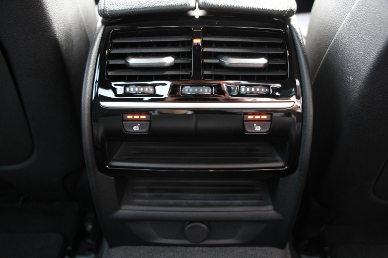 BMW 5シリーズ 530i Mｽﾎﾟｰﾂ ﾃﾞﾋﾞｭｰP 1ｵ-ﾅ 252馬力 全席ﾋｰﾀｰ黒革 HUD ｼﾞｪｽﾁｬｰC ｿﾌﾄｸﾛｰｽﾞﾄﾞｱ 追従ACC ｽﾃｱﾘﾝｸﾞｻﾎﾟｰﾄ LEDﾍｯﾄﾞﾗｲﾄ ﾊｲﾋﾞｰﾑｱｼｽﾄ ﾀｯﾁ画面HDDﾅﾋﾞTV 360度ｶﾒﾗ Pｱｼｽﾄﾌﾟﾗｽ 電動ﾄﾗﾝｸ 2年保証