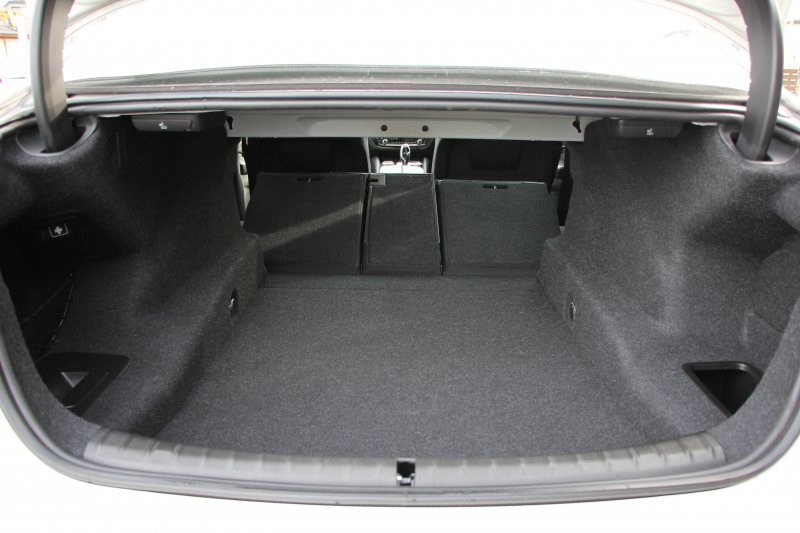 BMW 5シリーズ 530i Mｽﾎﾟｰﾂ ﾃﾞﾋﾞｭｰP 1ｵ-ﾅ 252馬力 全席ﾋｰﾀｰ黒革 HUD ｼﾞｪｽﾁｬｰC ｿﾌﾄｸﾛｰｽﾞﾄﾞｱ 追従ACC ｽﾃｱﾘﾝｸﾞｻﾎﾟｰﾄ LEDﾍｯﾄﾞﾗｲﾄ ﾊｲﾋﾞｰﾑｱｼｽﾄ ﾀｯﾁ画面HDDﾅﾋﾞTV 360度ｶﾒﾗ Pｱｼｽﾄﾌﾟﾗｽ 電動ﾄﾗﾝｸ 2年保証